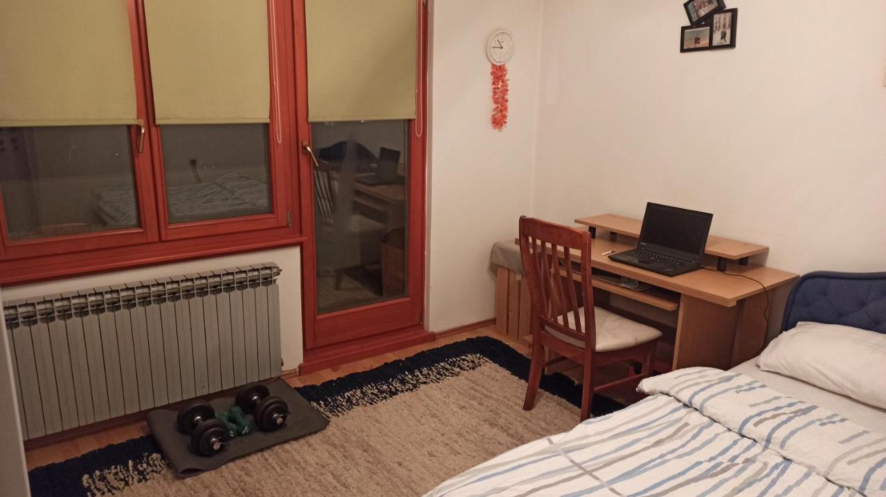 Cozy Room With A Balcony Сараєво Екстер'єр фото