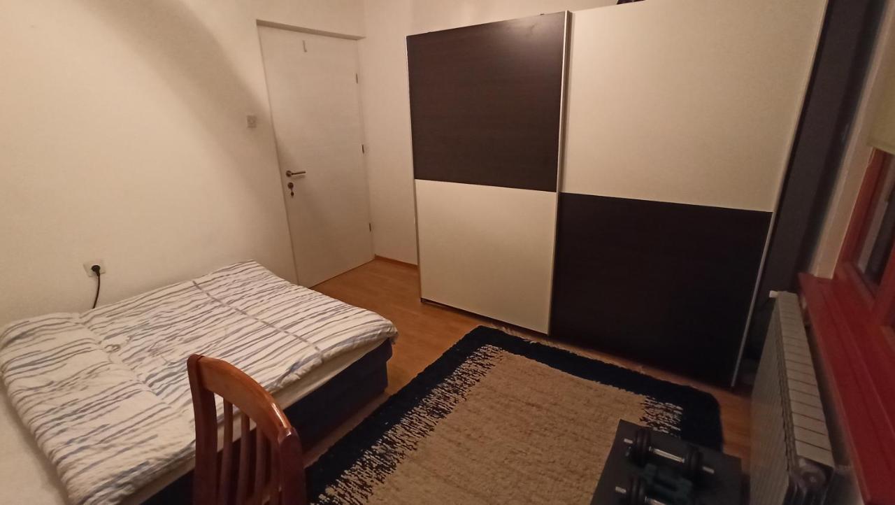 Cozy Room With A Balcony Сараєво Екстер'єр фото