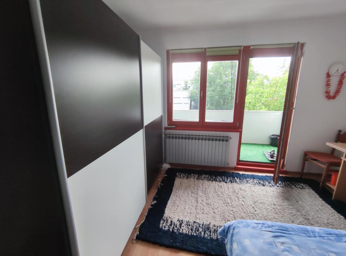 Cozy Room With A Balcony Сараєво Екстер'єр фото